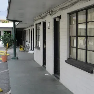 2* Motel Economy